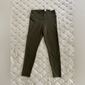 Victoria's Secret Pink Olive Leggings size large